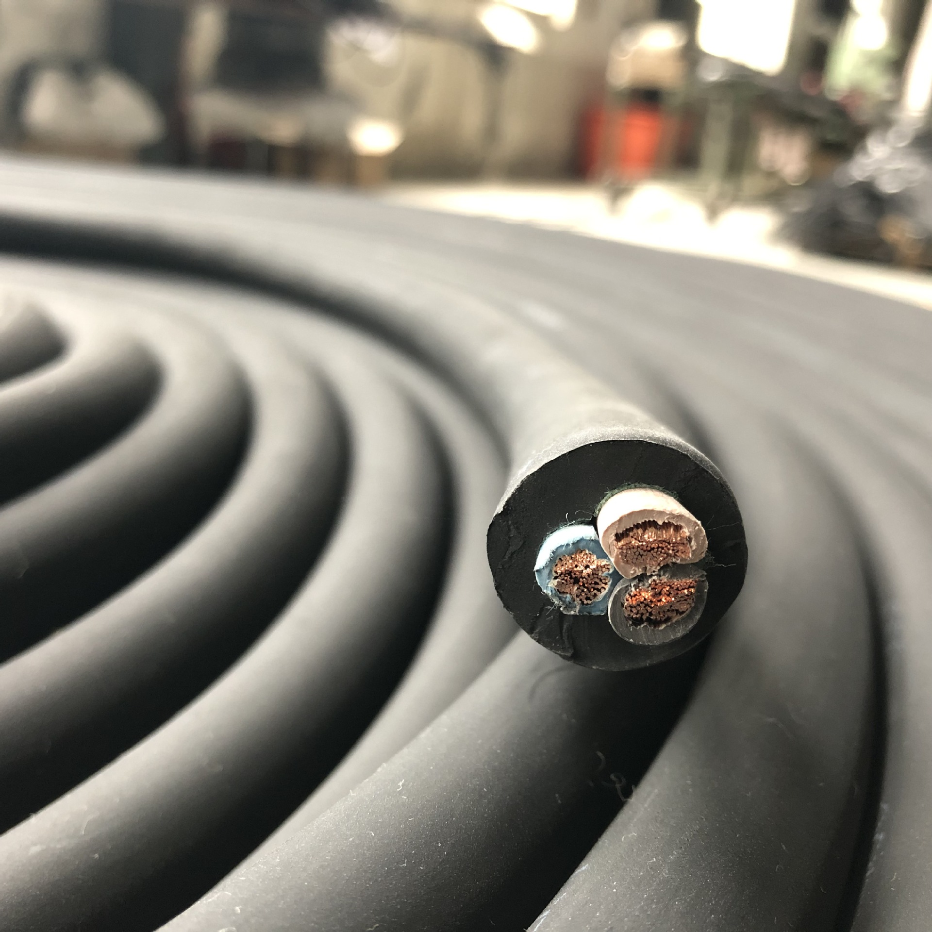 YC3*10mm2平方重型橡皮软电缆施工电梯低压防水户外加工定制