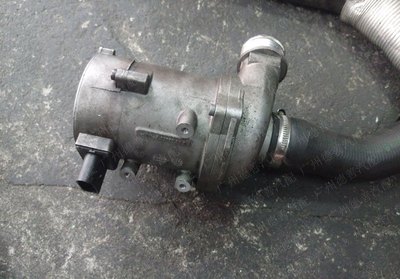 BMW applicable 730 LI/X5 automobile Water pump BMW N 52 Coolant pump 11517583836