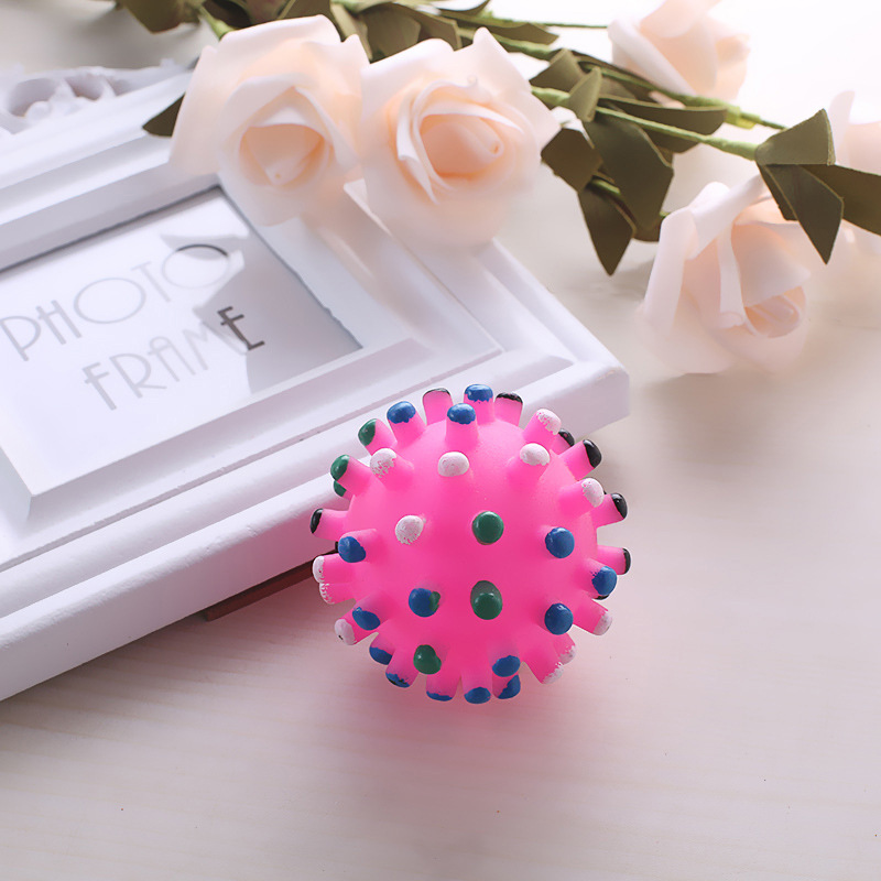 Suministro directo de fábrica de vinilo de sonido colorido Thorn Ball Pet Dog molar aliviando stuffy Bola de juguete resistente a la mordedura en stock al por mayor