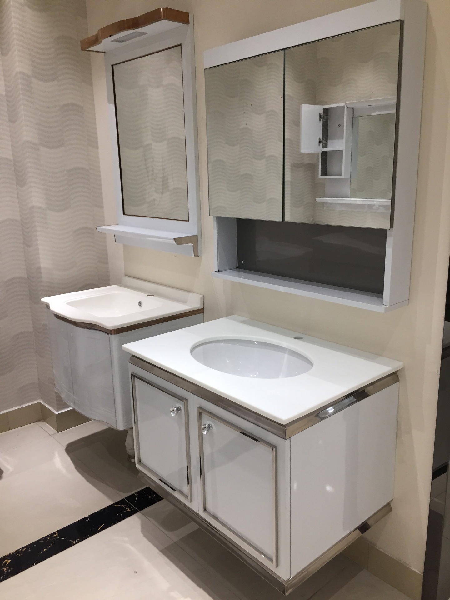 厂家直销批发热销太空铝浴室柜组合挂墙式卫生间洗手盆搭配镜柜