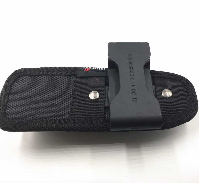 09F24281396D965AFFD4C1015F0727