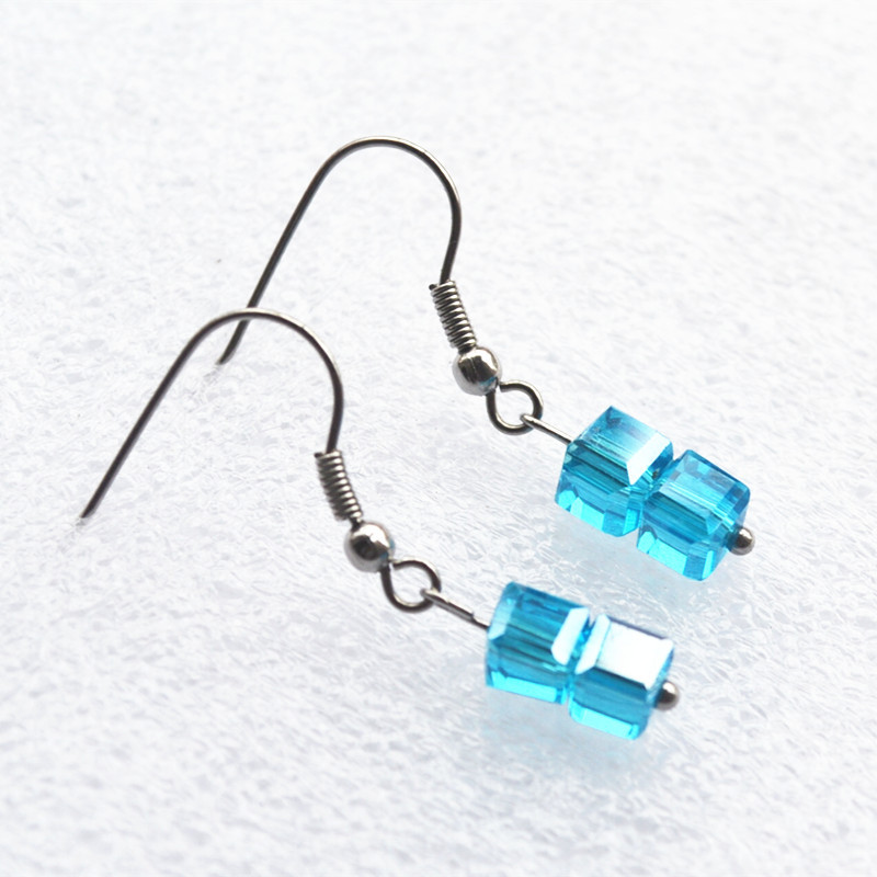 外贸热卖时尚女款蓝精灵耳环不锈钢防过敏海蓝色耳钩厂家定做批发