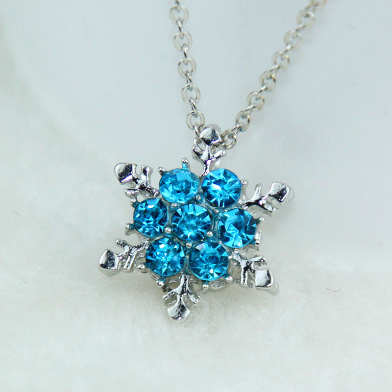 Christmas Series Korean Style Trendy Snowflake Full Zircon Pendant Crystal Sparkling Necklace Factory Direct Sales display picture 1