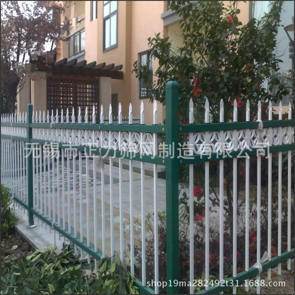 Фабрика преференциальные поставки жилой цинк сталь железный забор балкон газон забор изоляционная сетка