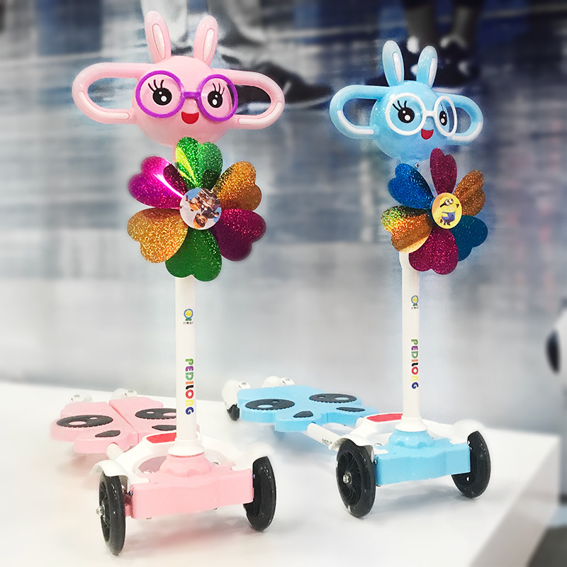 厂家直销 新款儿童蛙式滑板车剪刀车 闪光四轮蛙式车 活力车|ms