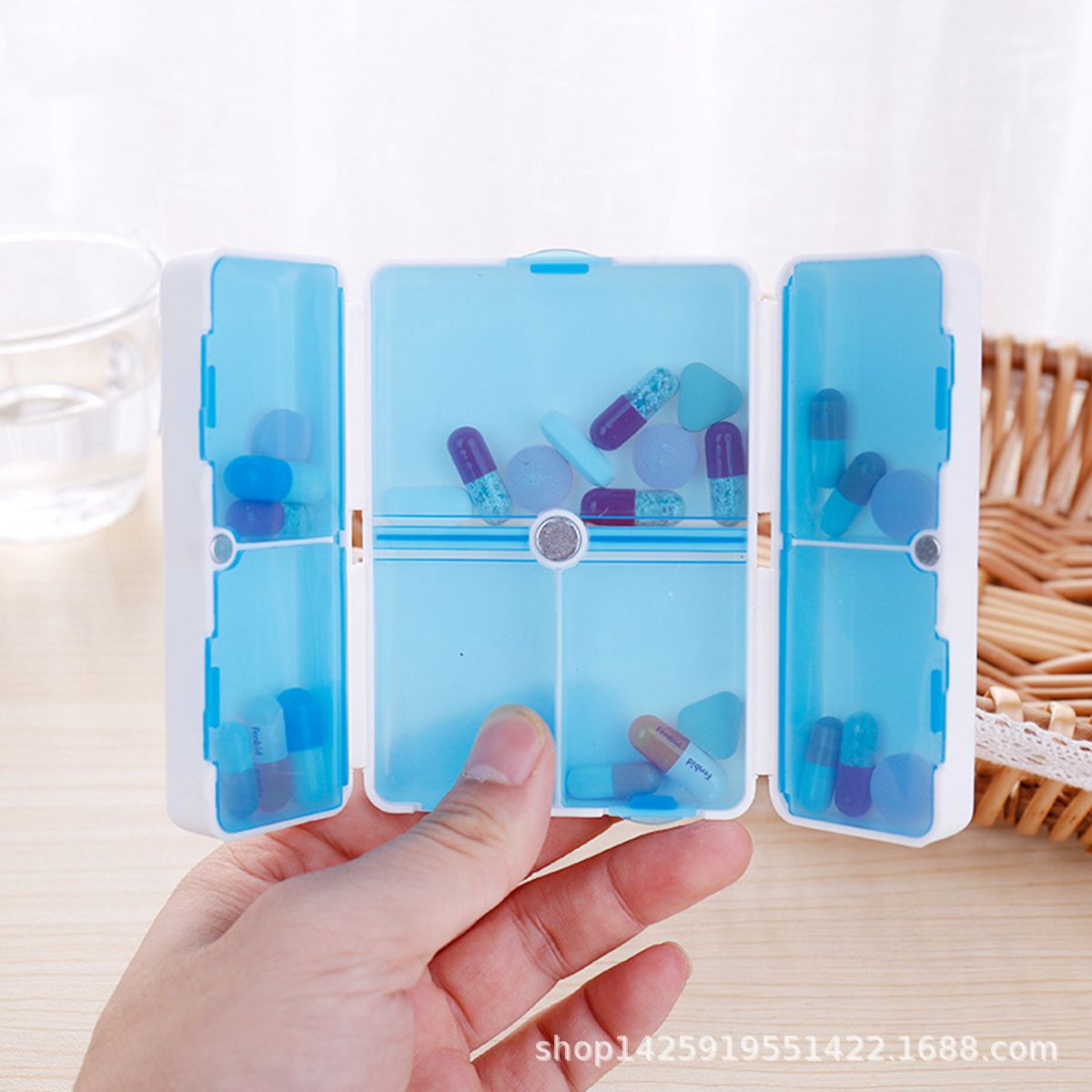 药盒可折叠磁吸式7天分装药盒旅行随身携带便携迷你小药盒