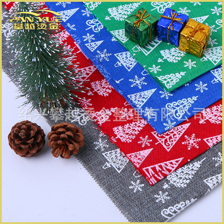 2018新品 台版印花面料 圣诞装饰面料 礼品包装箱包面料成批
