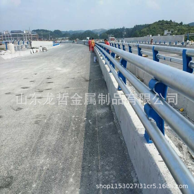 mmexport1513406686578