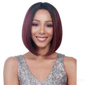 时尚短发女生 蓬松 齐刘海bobo头修脸实拍波波头