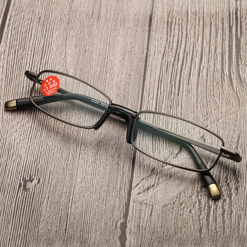fashionable glasses for elderly