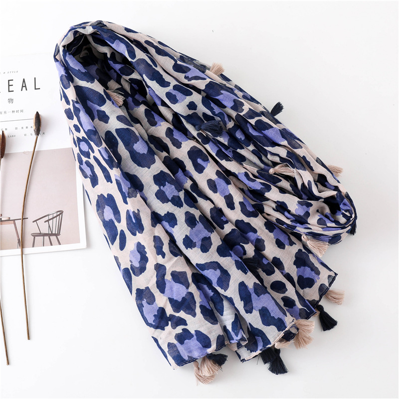 Leopard-print Cotton And Linen Scarves, Shawl, Long Silk Scarf, Keep Warm display picture 5