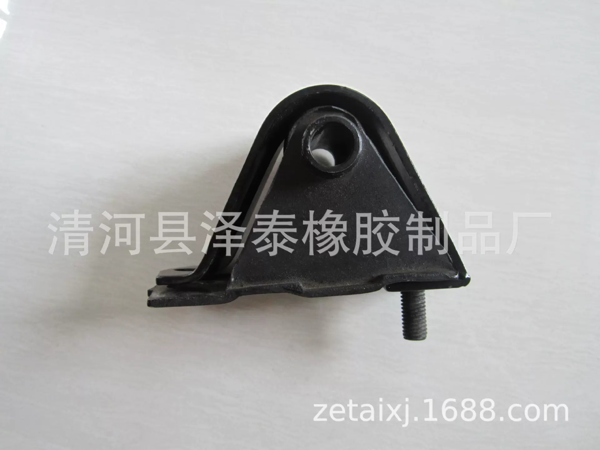 厂家供应 适用于 大切诺基 牧马人 发动机支架   52007394