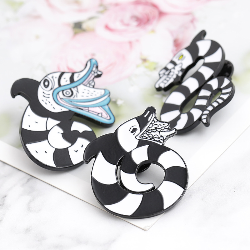 New Style Brooch Personality Evil Rattlesnake Punk Brooch Unisex Clothing Accessories Bag Accessories Wholesale Nihaojewelry display picture 1
