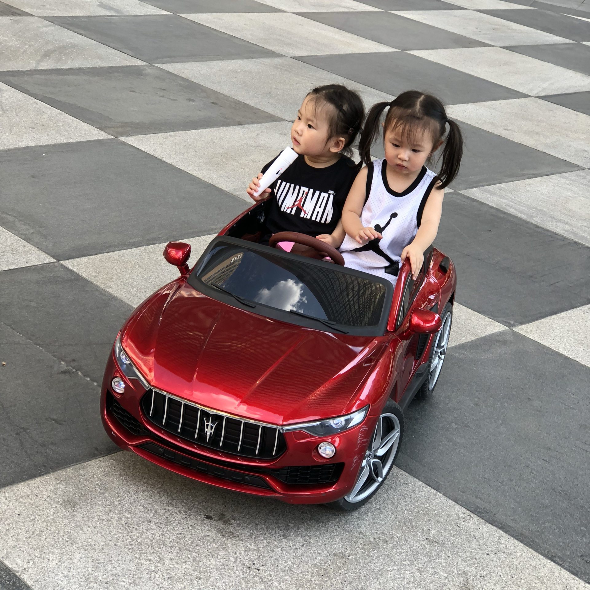 儿童电动车四轮汽车新款宝宝可坐玩具车单驱电动汽车一件代发-阿里巴巴