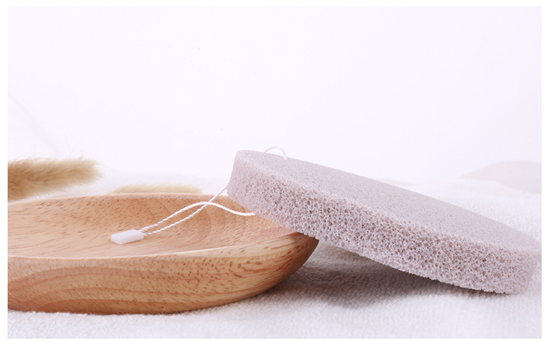 YB071, a 15T thick-hole oval facial cleanser with a single pack of walnuts and a large hanging rope undefined