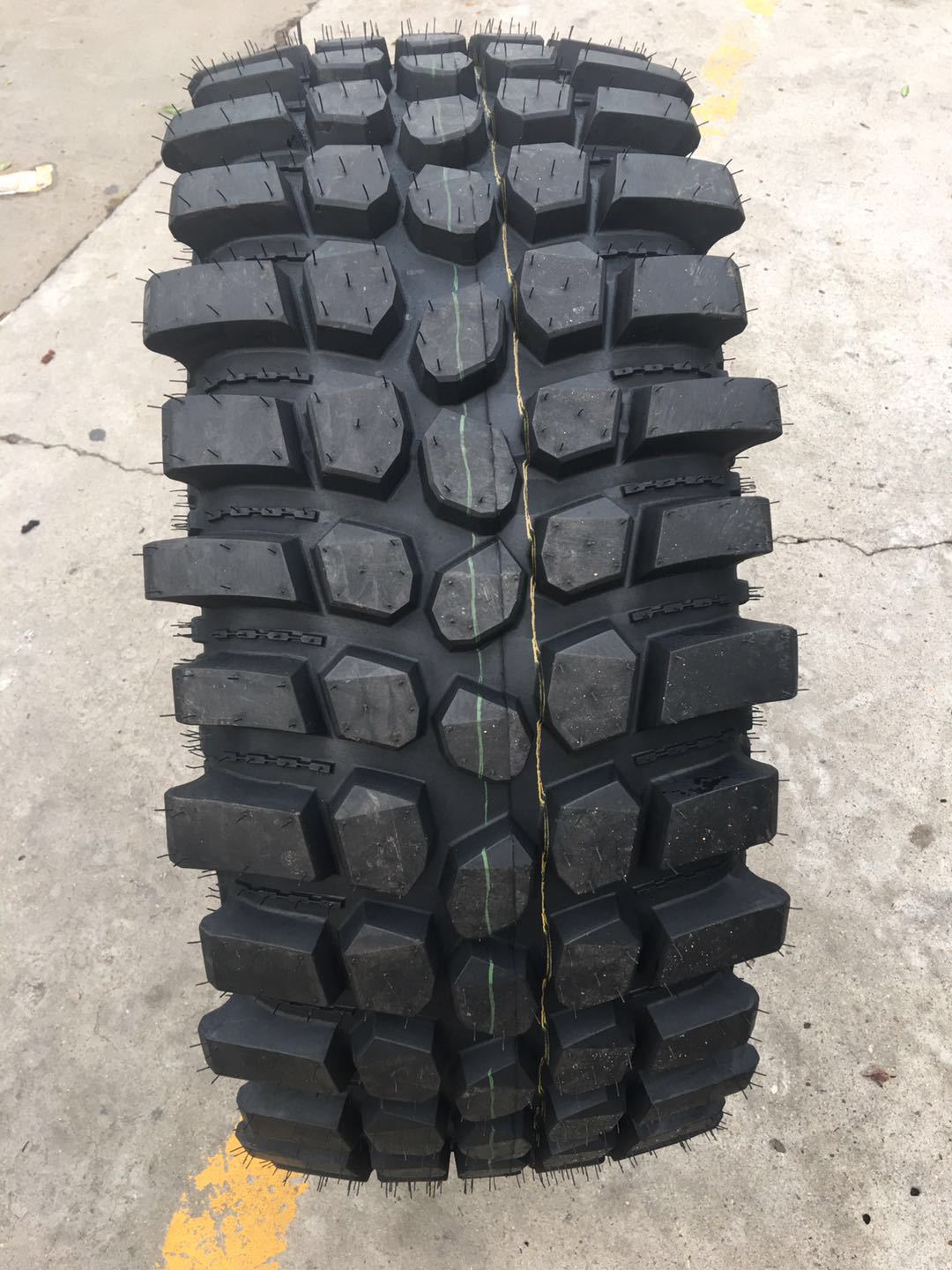 越野雨淋MT轮胎LT33/12.5R15 35/12.5R16 轮胎