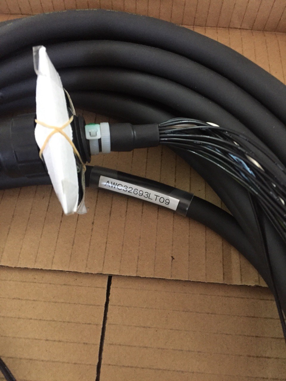 松下Panasonic示松下教盒电缆AWC32693LT09