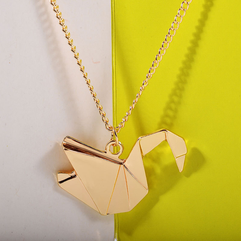 Papier Grue Creux Origami Pigeon Long Animal Collier Colombe De Paix Pendentif Collier Approvisionnement Du Commerce Extérieur display picture 1