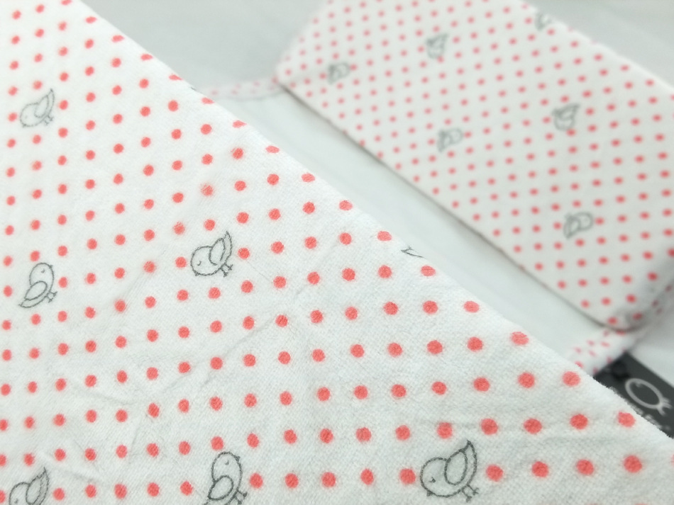 BT6303B 白底粉点02