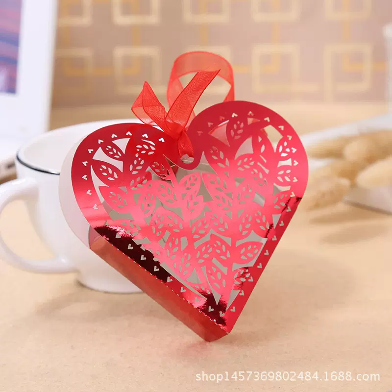 创意镂空结婚糖果盒 欧式心形喜糖盒  婚礼婚庆巧克力糖盒子送丝