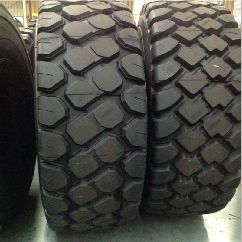 厂家供应矿用自卸车轮胎 1300R25卡货车工程全钢丝轮胎汽车现货