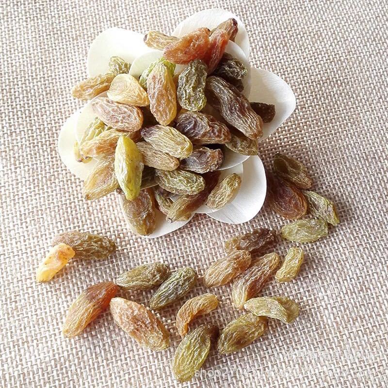 Xinjiang specialty Raisins Tree Raisins 500 gram Bagged particle size 18 New goods
