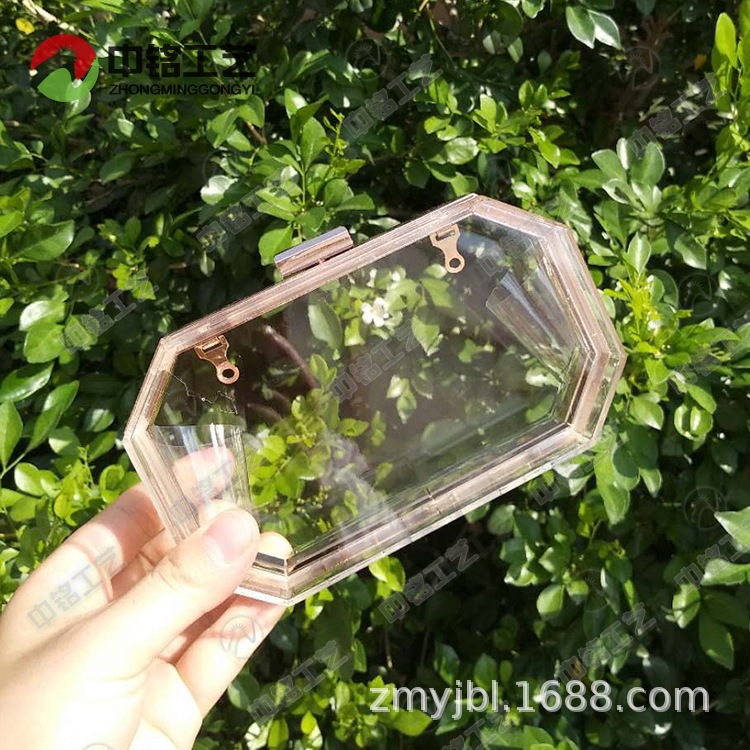 厂家批发透明多边形晚装女包 创意链条单肩亚克力包包 宴会手拿包