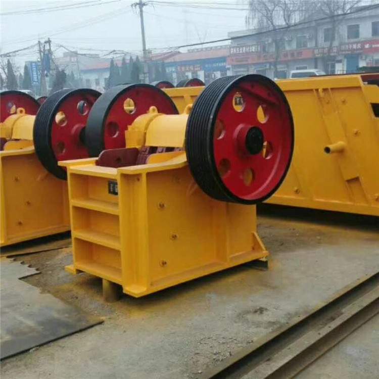 安徽繁昌供应 石灰石鄂破机 鹅卵石破碎机 青石破石机