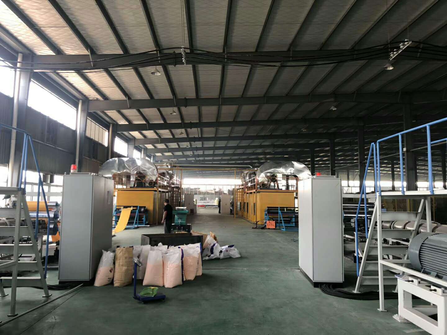 409327323216832449