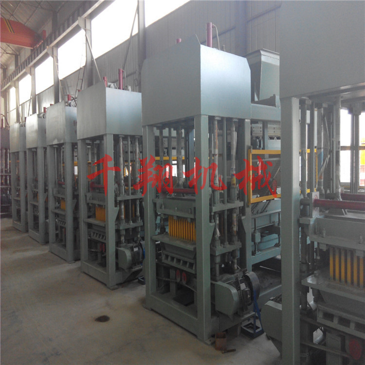 新型建材砖机设备