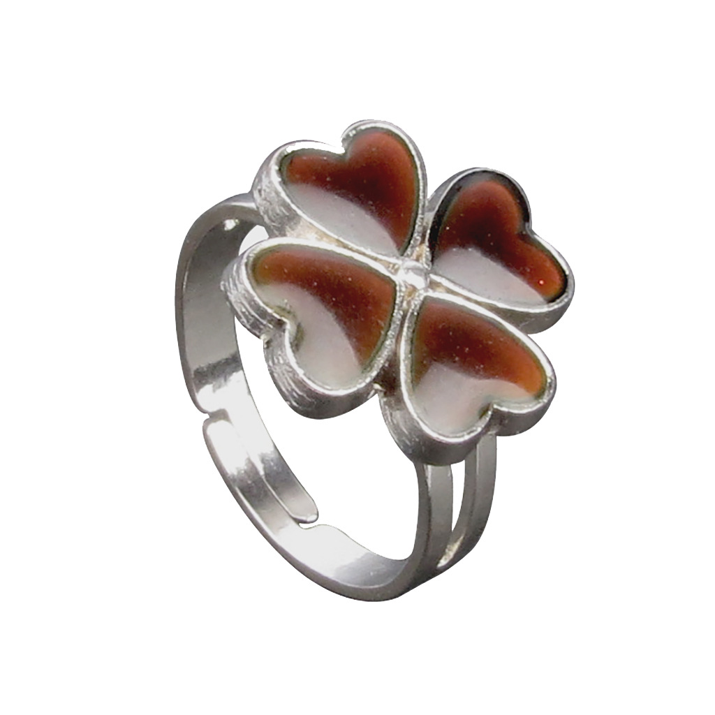 Fashion Classic Four-leaf Petals Flowers Ring display picture 8