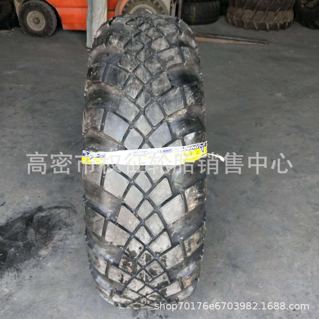 现货军车越野轮胎 15.5-20 载重卡车轮胎E-2沙漠 越野花纹
