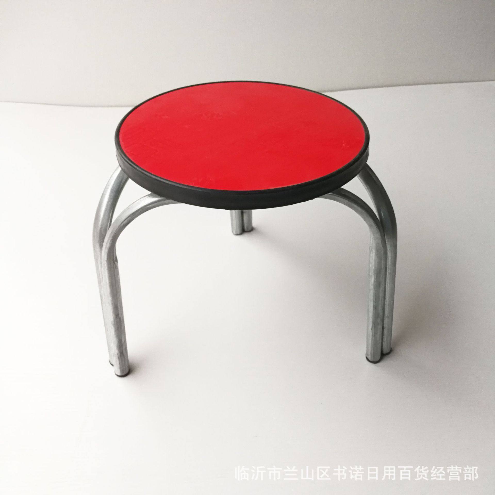 三脚凳 厂家批发家用换鞋凳 红面圆凳子地摊赶集热卖|ru