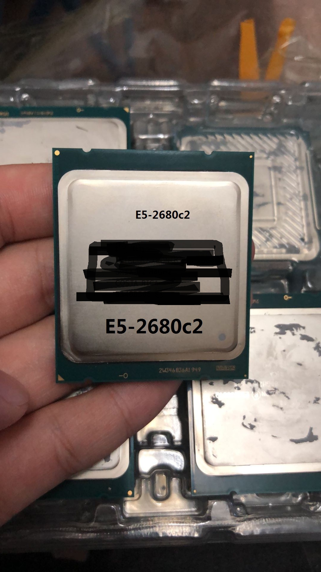 英特尔（Intel）至强CPU E5-2680c2正式版 - 强劲性能！全新正式版Intel至强E5-2680c2处理器