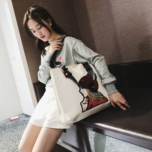 ins super hot large capacity women's bag sequin embroidered shoulder crossbody bag fitness bag short trip bag luggage bag