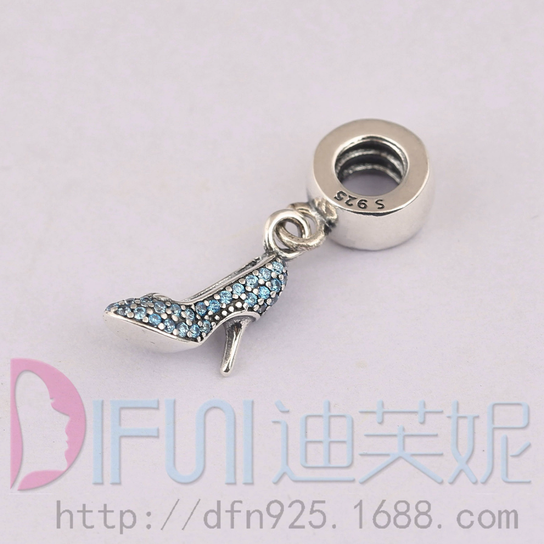 Diphne s925 silver bracelet diamond Cinderella crystal shoe pendant