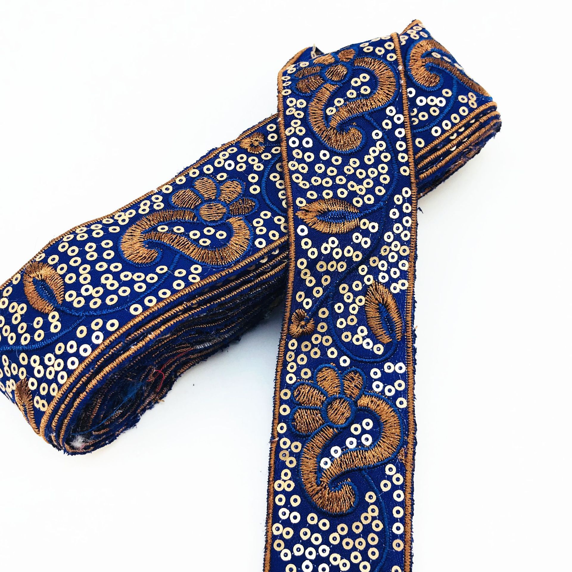 外贸亮片复古刺绣花边 民族风刺绣花边条码 服装包包织带厂家直销