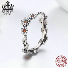 2020 New Arrival European & American Hot-Selling S925 Sterling Silver Fashion Ring for Women — Petite Daisy Design with Diamond Accents, SCR298