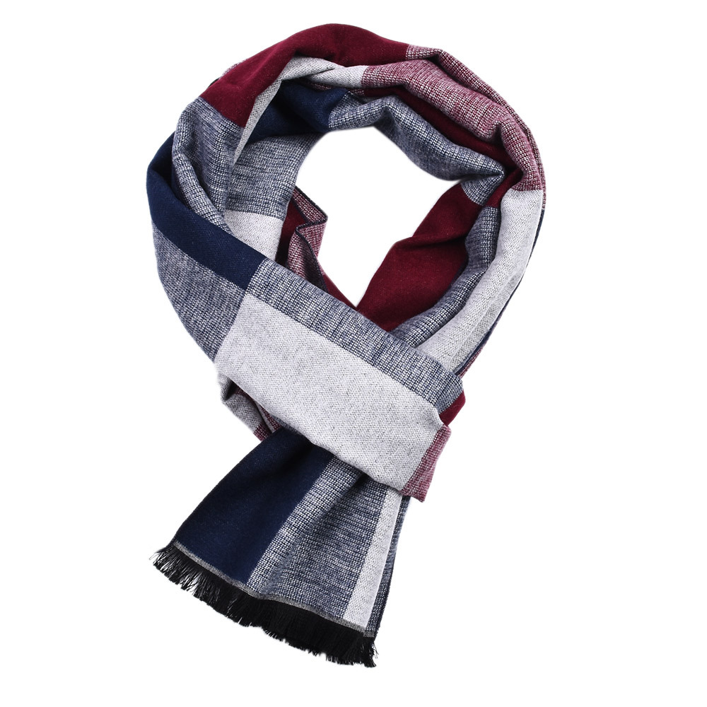Rutig herrscarf i imitationskashmir med fransar för vintern_voghion.com