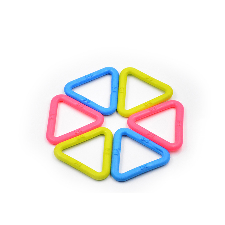 Juguete para mascotas tpr triángulo hueso molar resistente a la mordedura de perro juguete de goma fabricante de suministros para mascotas en stock al por mayor