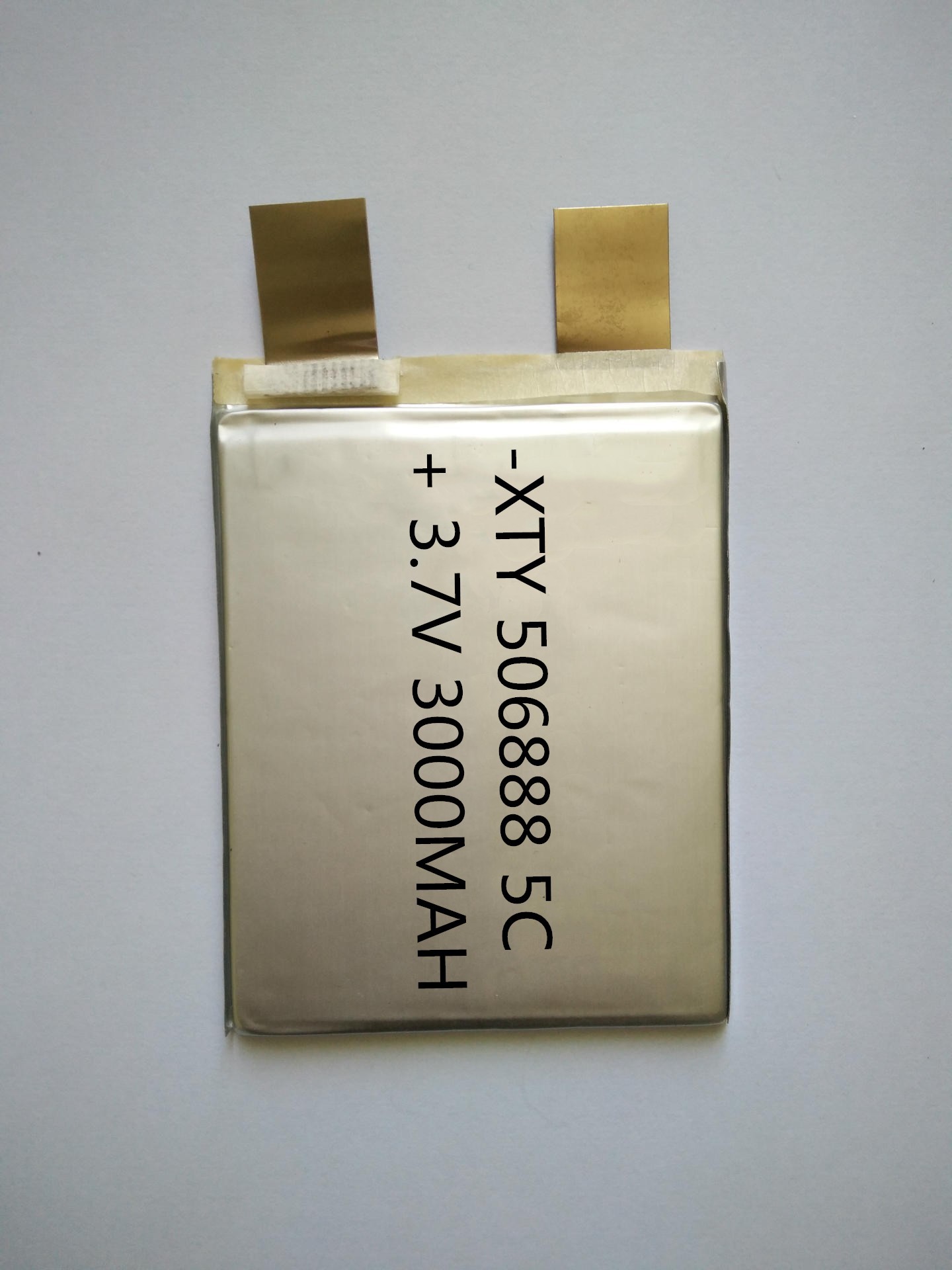 厂家直销足容聚合物锂电池506888 3000MAH 航模 5c 倍率锂电池