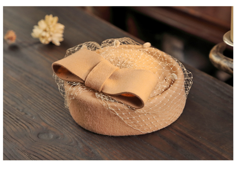Women's Simple Style Solid Color Flowers Eaveless Fedora Hat display picture 1