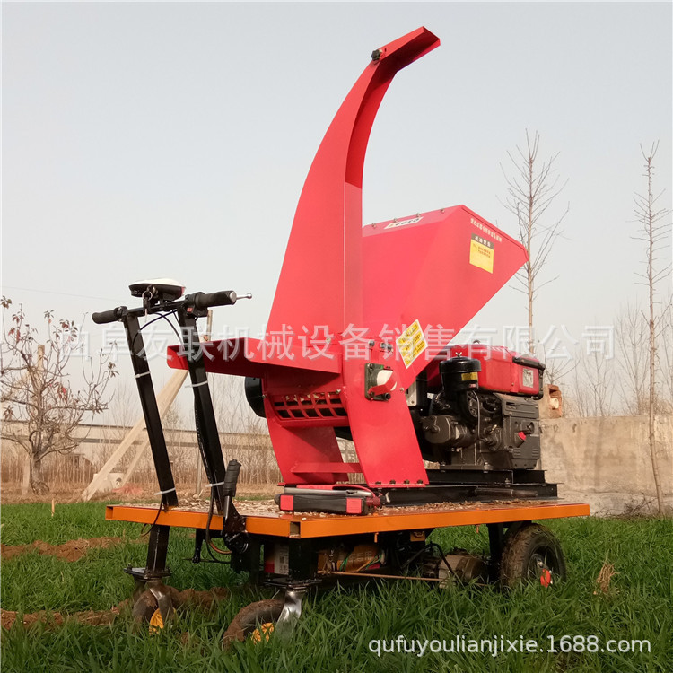供应 高效木材粉碎机 多功能树枝粉碎机 移动式树枝树干粉碎机50
