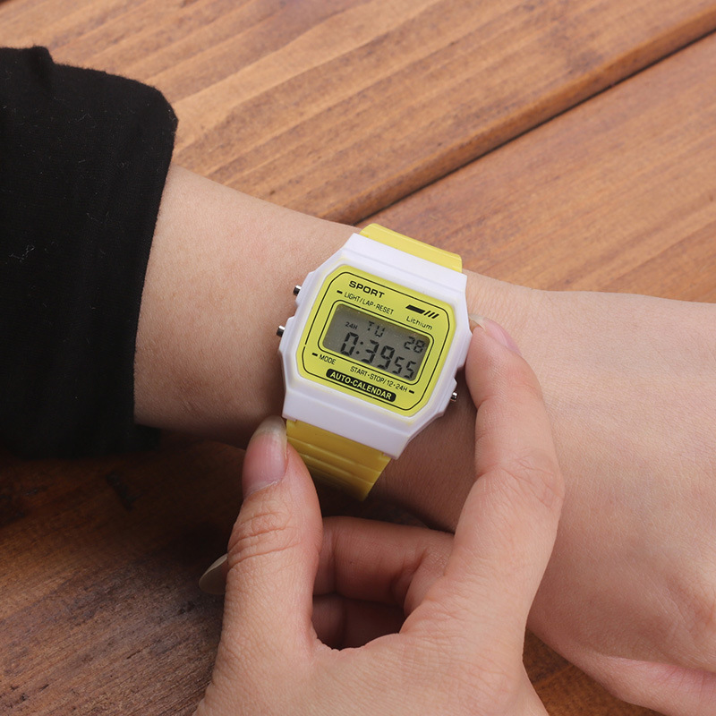 outdoors multi-function Noctilucent motion watch the republic of korea Simplicity square waterproof student Electronics watch Manufactor Direct selling