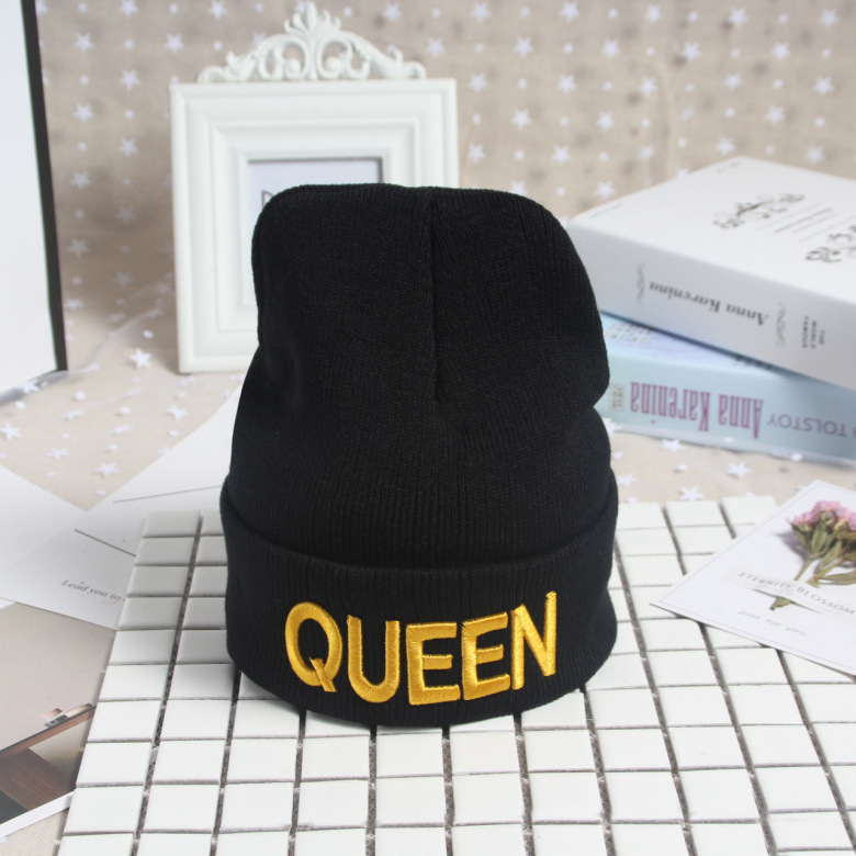 Ny king queen stickad mössa tredimensionell broderi herr- och dammode Pullover varm ullmössa_voghion.com