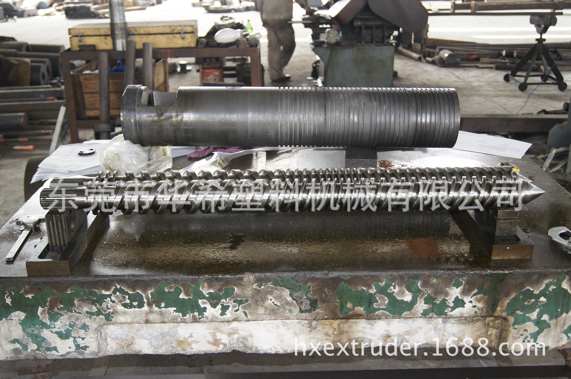 喂料机螺杆料筒 东芝150T-Φ45喂料机螺杆料筒