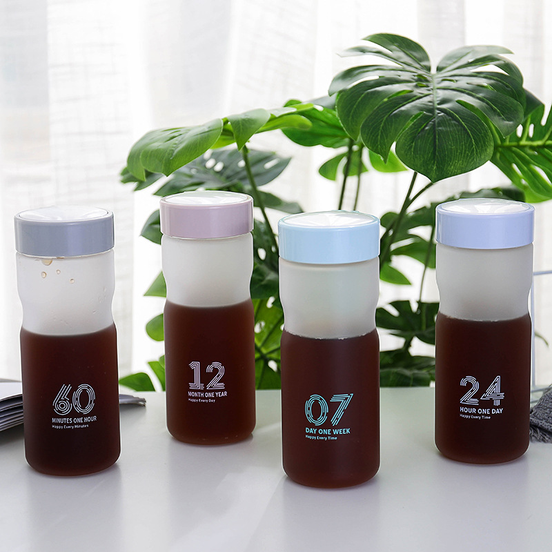 Taza de plástico de verano mate taza de agua deportiva portátil taza de espacio al aire libre taza al por mayor