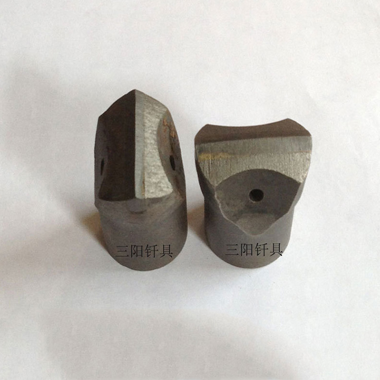 优质钢材锻造加工一字钎头毛坯 十字钎头库体 球齿钎头毛坯