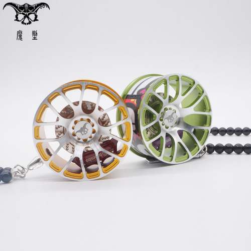 New energy vehicle rearview mirror bead chain pendant, vehicle aluminum alloy simulation wheel pendant, cartoon sticker pendant