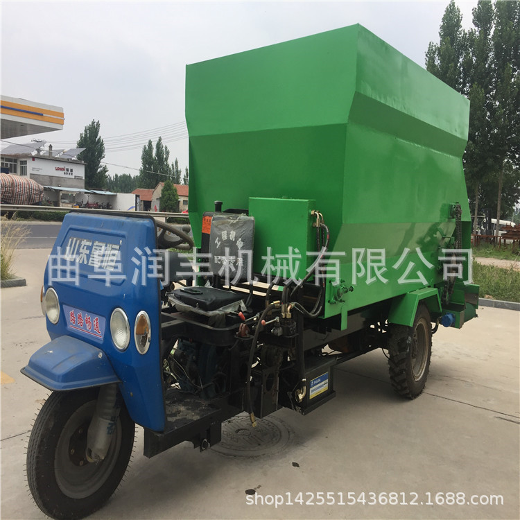 液压出来喂料机 宁都县第五代撒料车